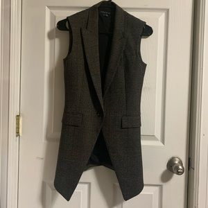 Theory vest